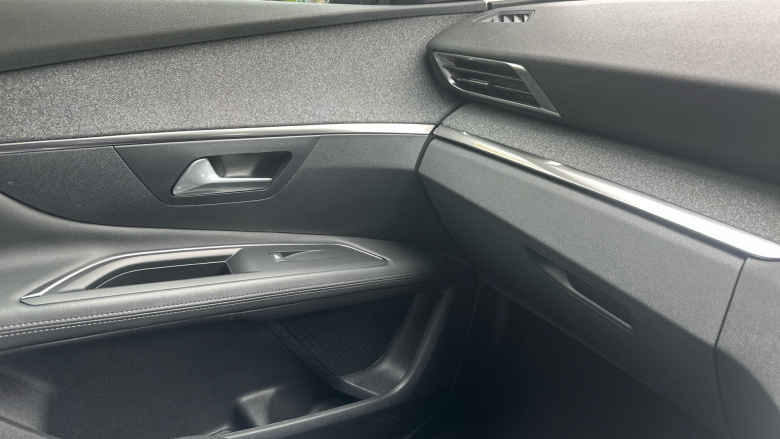 Peugeot 3008 1.2 PureTech Allure 5dr Petrol Estate